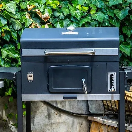 Regina 1 Brodarica (Sibenik-Knin)